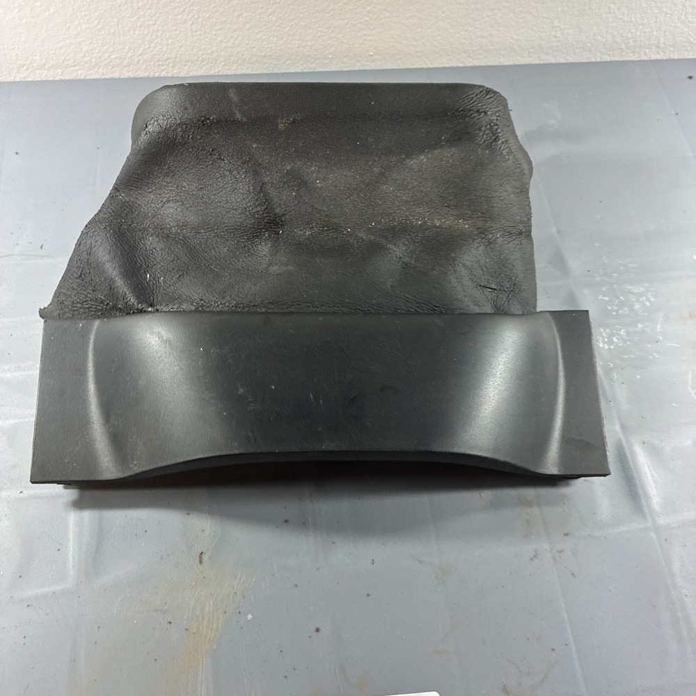 2002-2005 Ford Explorer Steering Column Cover Lower Driver